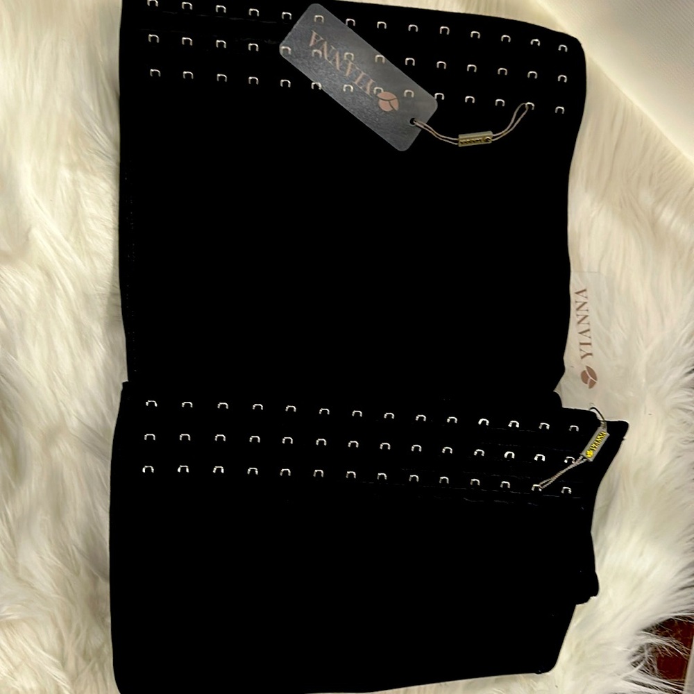 Waist trainer